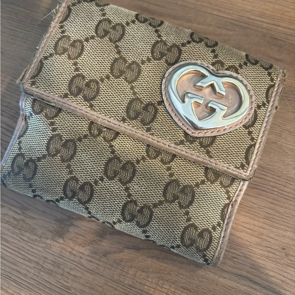 Gucci Heart Logo Beige and Brown Wallet